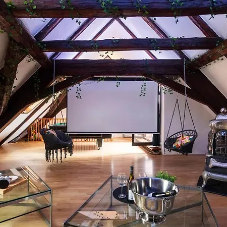 Fairytale Duplex - Billiard - Whirlpool - Home Cinema - Old Town Prague Exterior photo