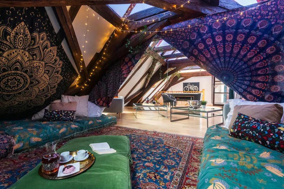Appartamento Fairytale Duplex - Billiard - Whirlpool - Cinema - Old Town Praga