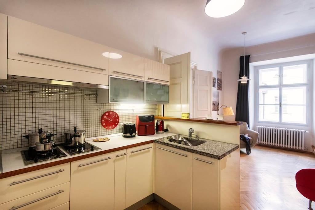 Fairytale Duplex - Billiard - Whirlpool - Cinema - Old Town Appartamento Praga