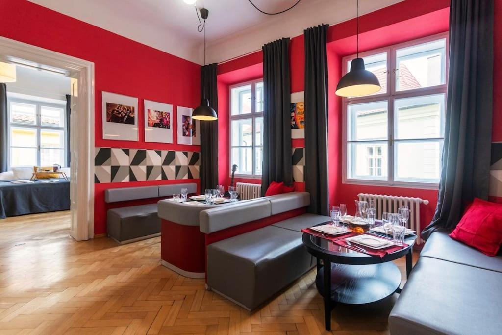 Appartamento Fairytale Duplex - Billiard - Whirlpool - Cinema - Old Town Praga
