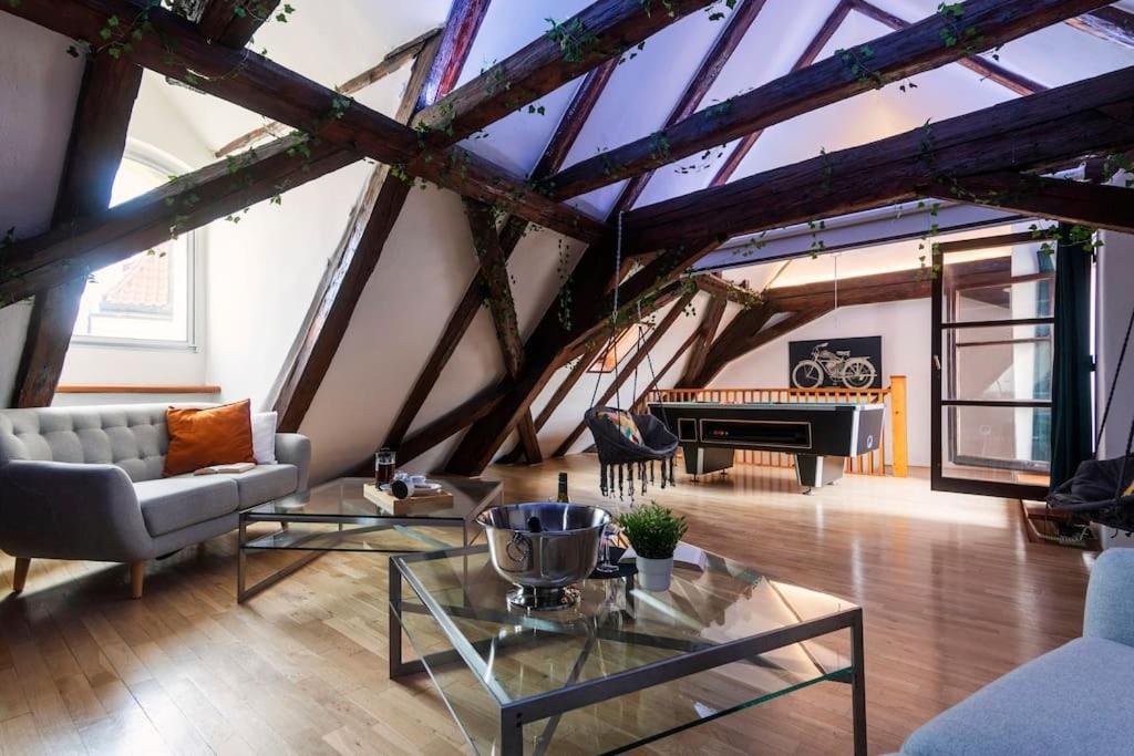 Fairytale Duplex - Billiard - Whirlpool - Cinema - Old Town Appartamento *