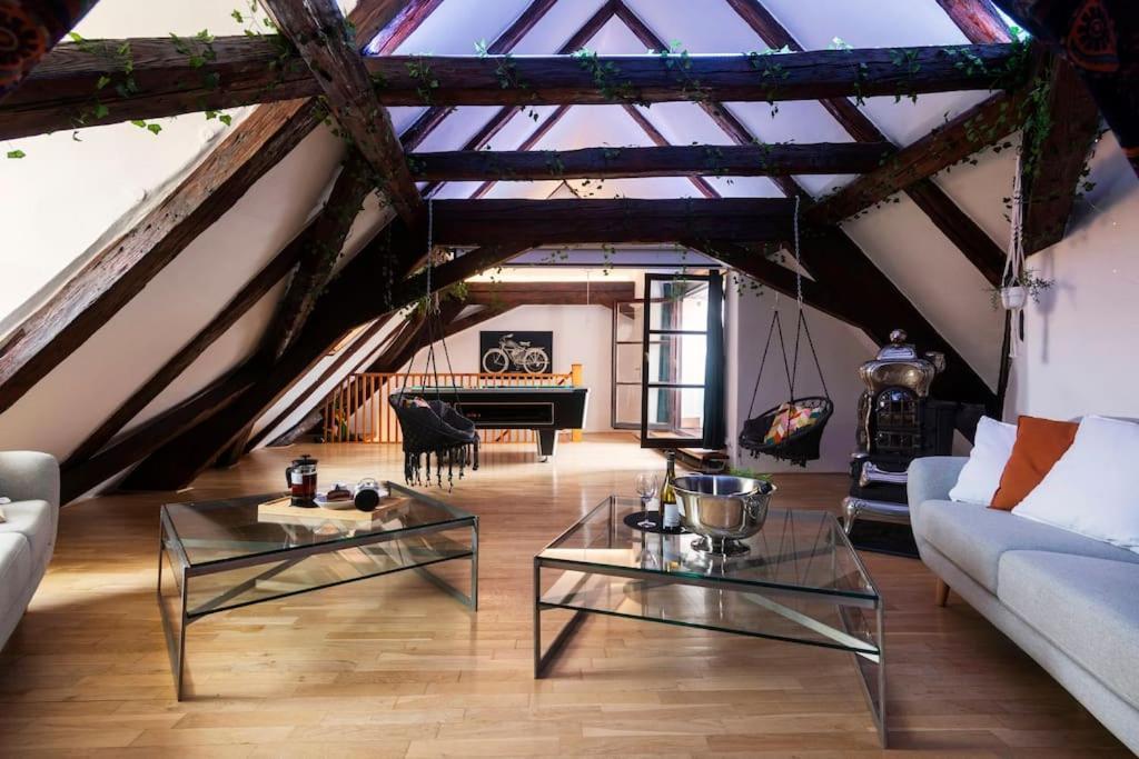 Appartamento Fairytale Duplex - Billiard - Whirlpool - Cinema - Old Town Praga