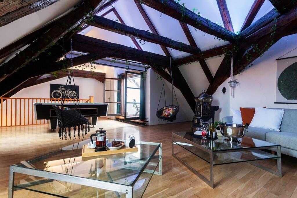Apartment Fairytale Duplex - Billiard - Whirlpool - Cinema - Old Town *