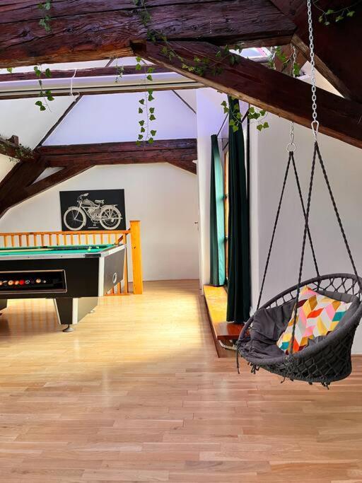Fairytale Duplex - Billiard - Whirlpool - Cinema - Old Town Apartment Prague